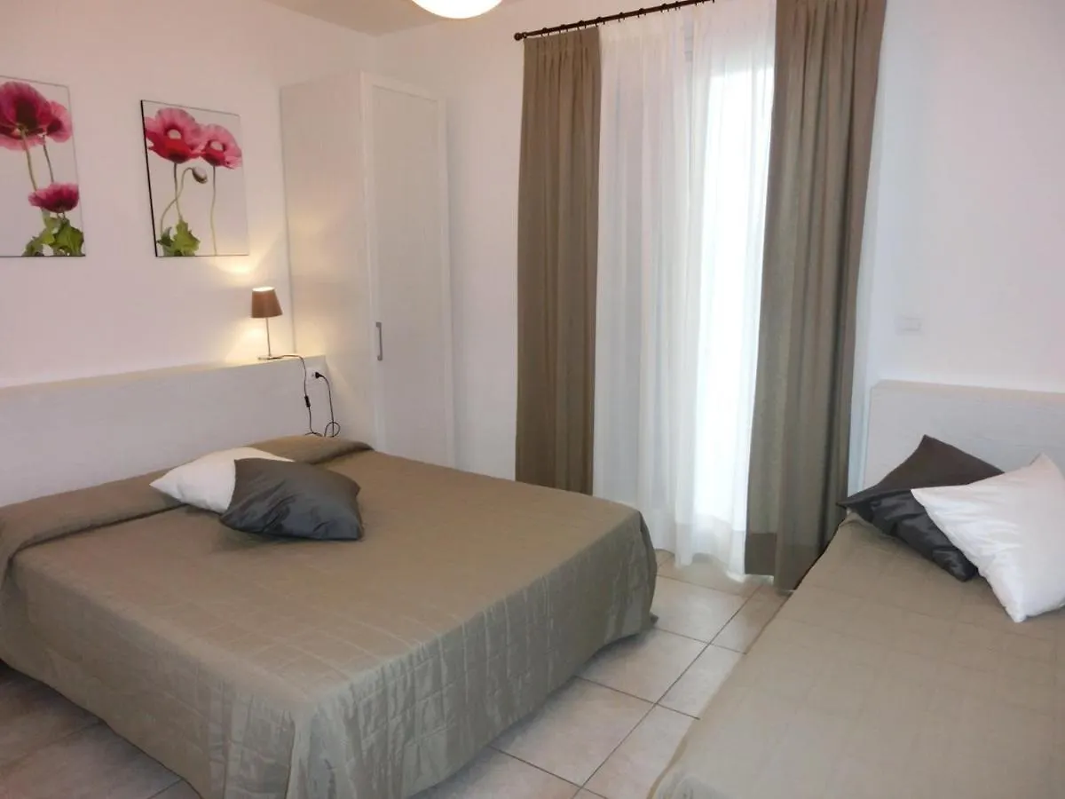 Comfortable Flat In A Residence With Swimming Pool Bibione Itálie